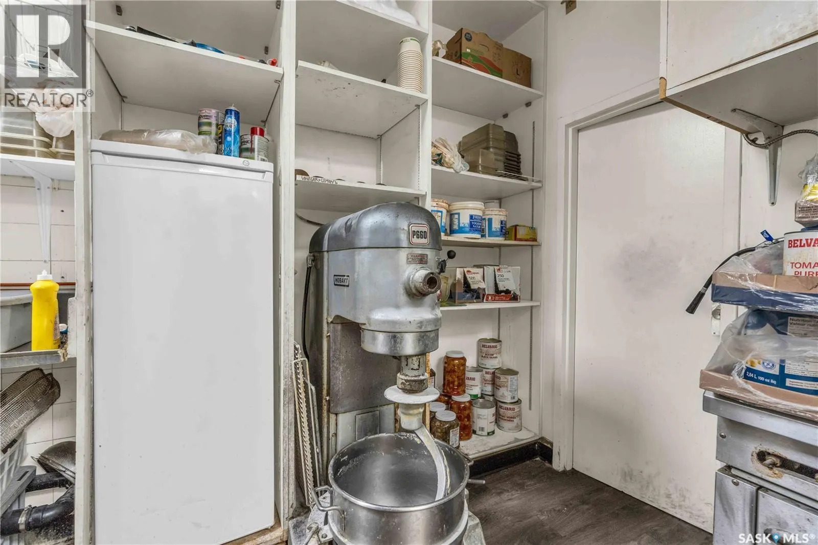 2 2102 22nd STREET W
