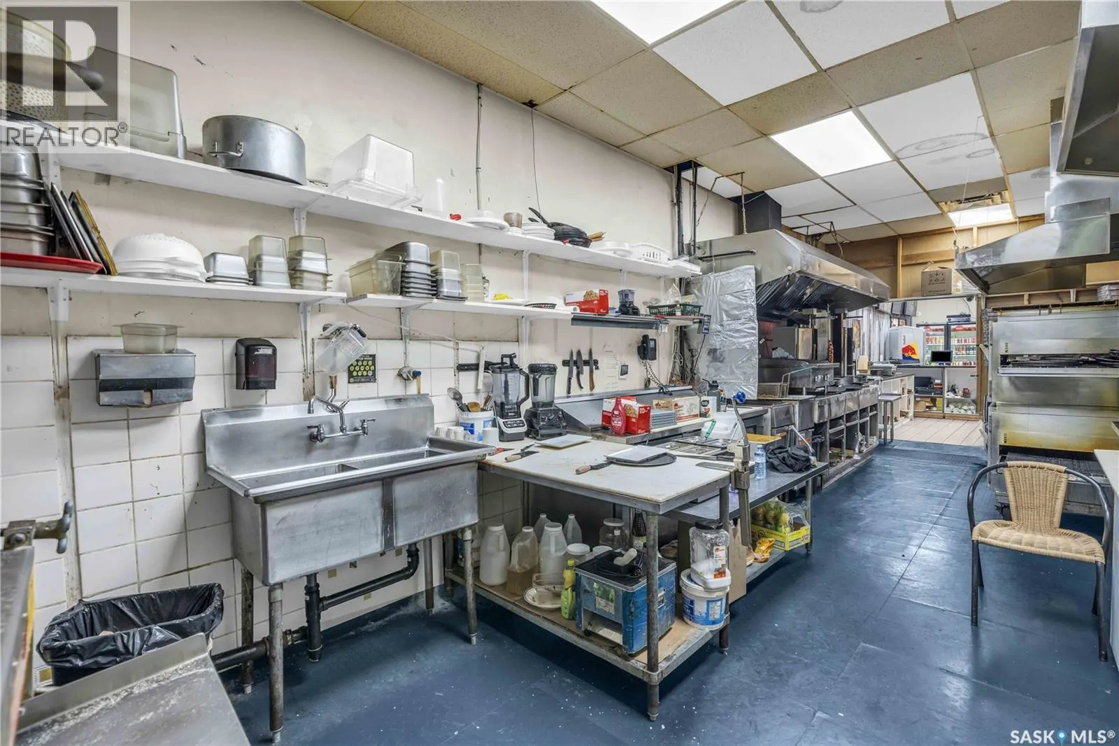 2 2102 22nd STREET W