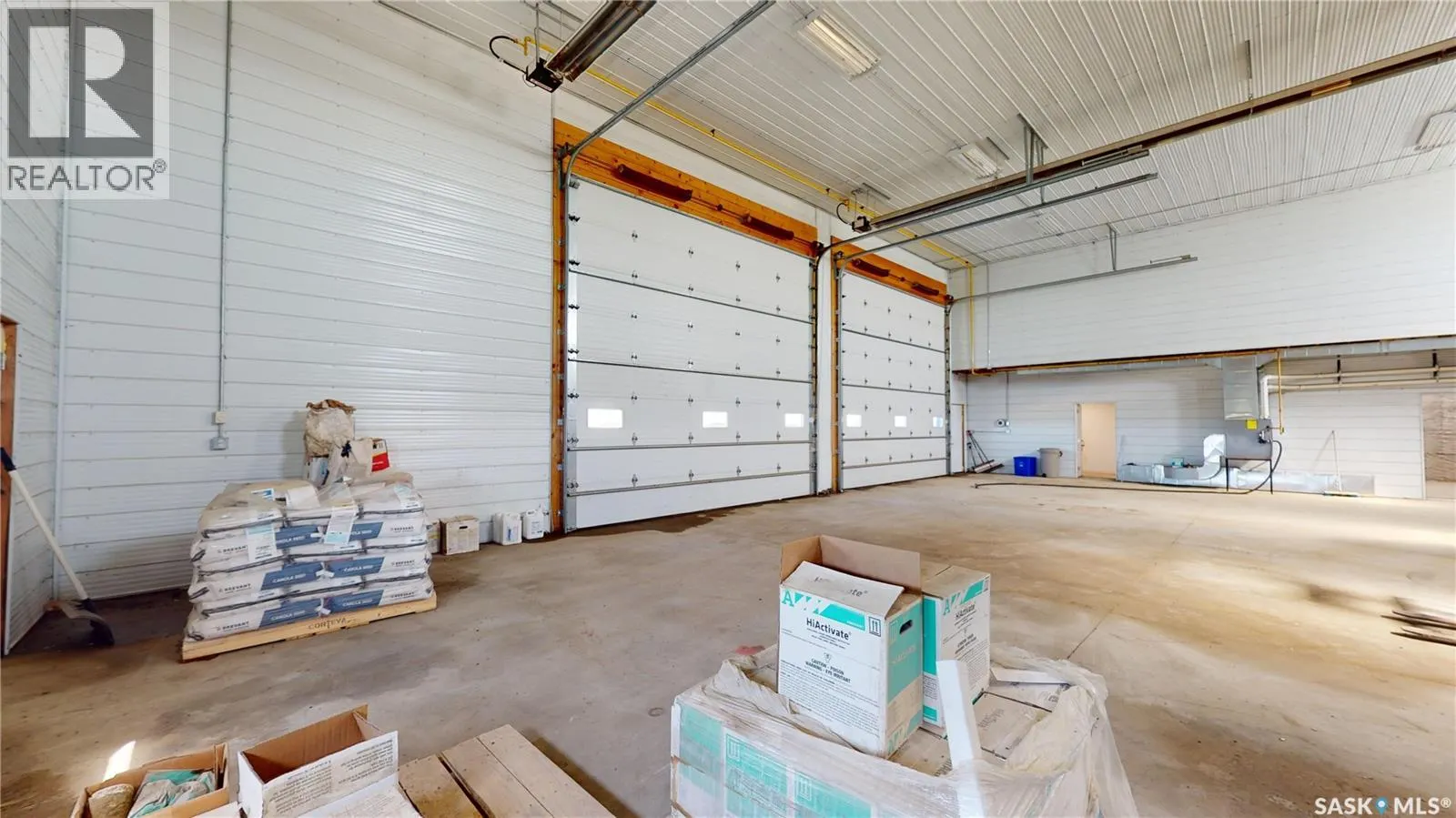 HIGHWAY 8 & 48 SHOP