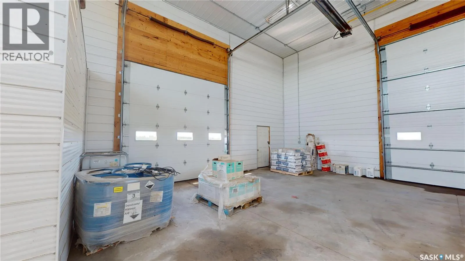 HIGHWAY 8 & 48 SHOP