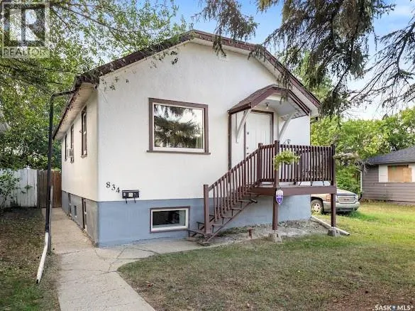 834 Rae STREET