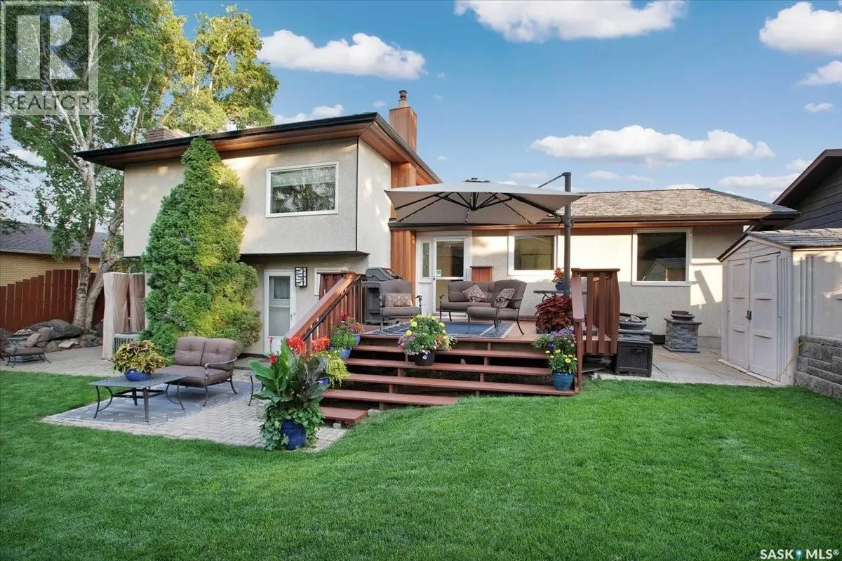 30 Capilano DRIVE