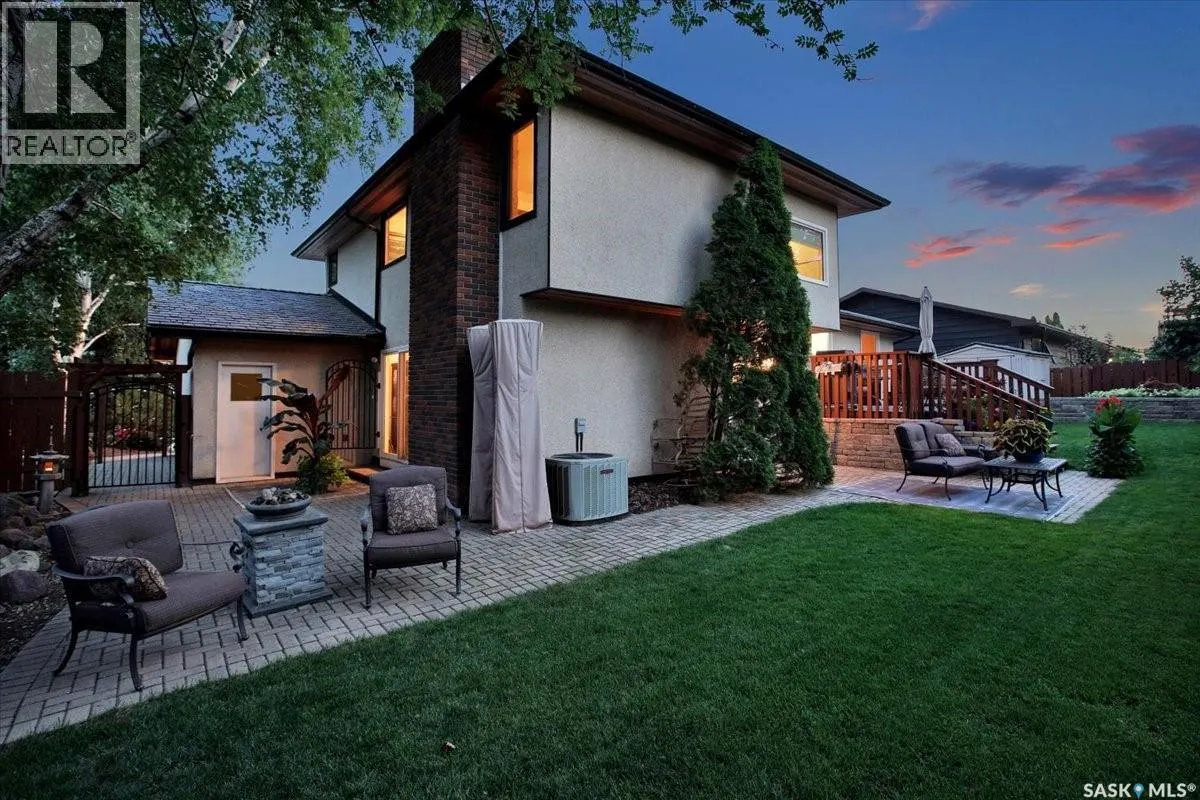 30 Capilano DRIVE
