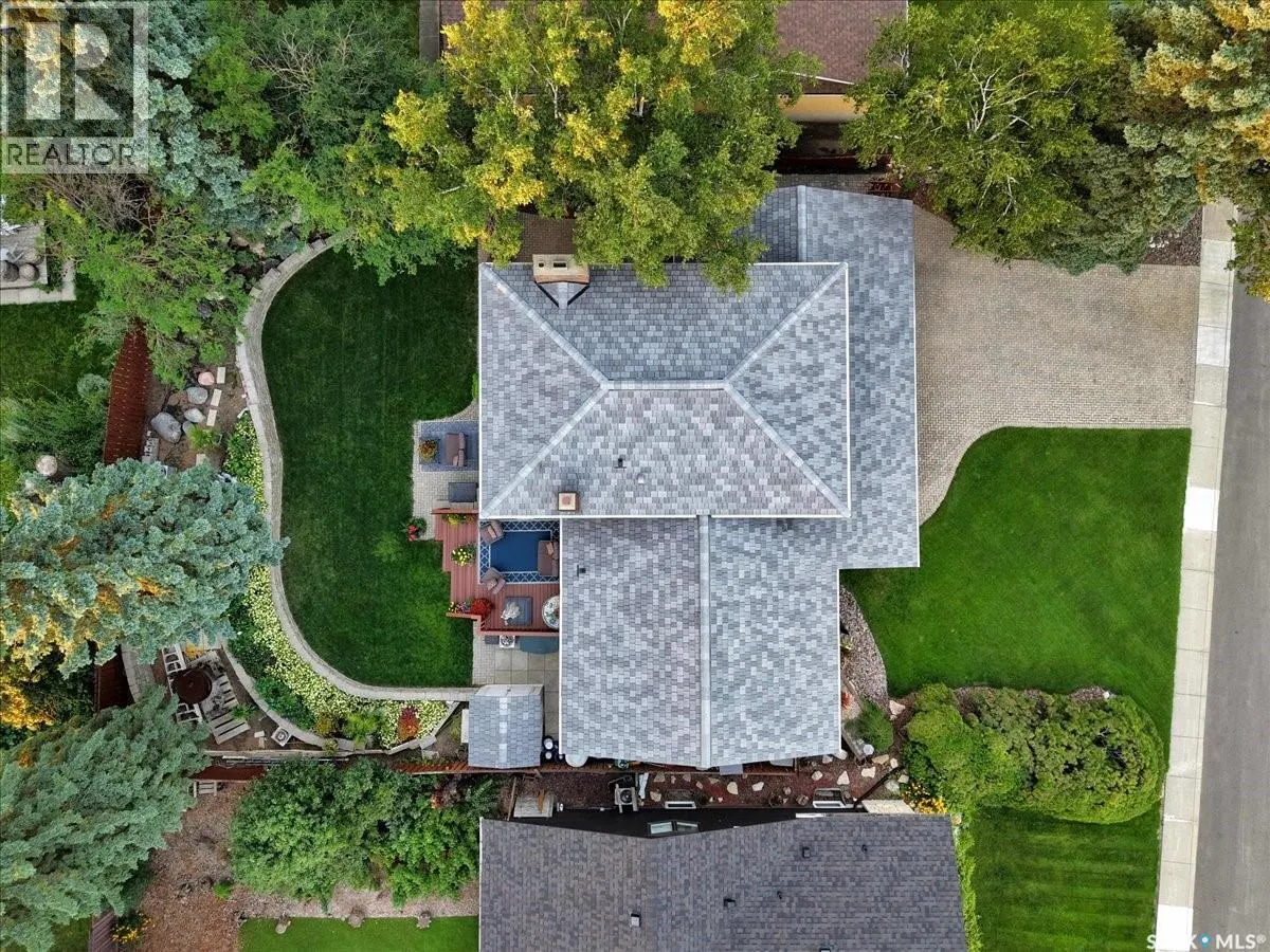 30 Capilano DRIVE