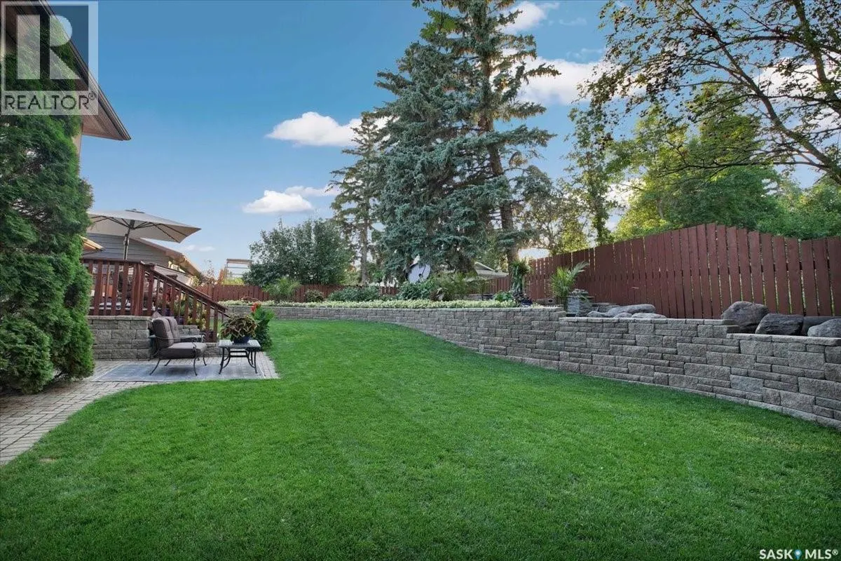 30 Capilano DRIVE