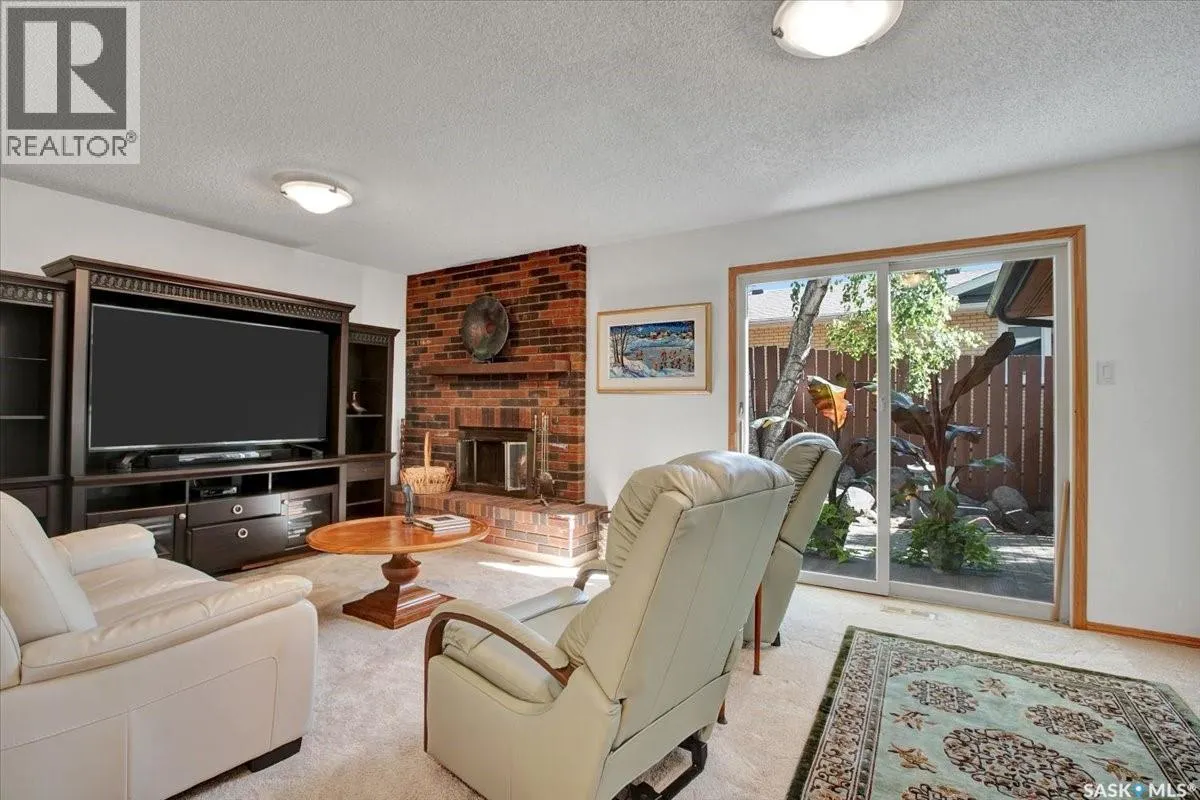 30 Capilano DRIVE