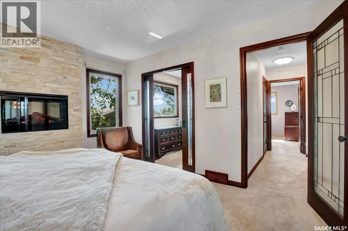 30 Capilano DRIVE