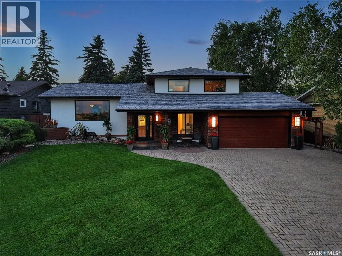 30 Capilano DRIVE