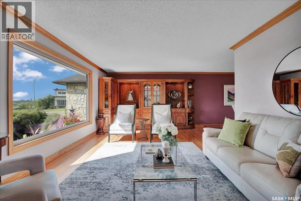 30 Capilano DRIVE