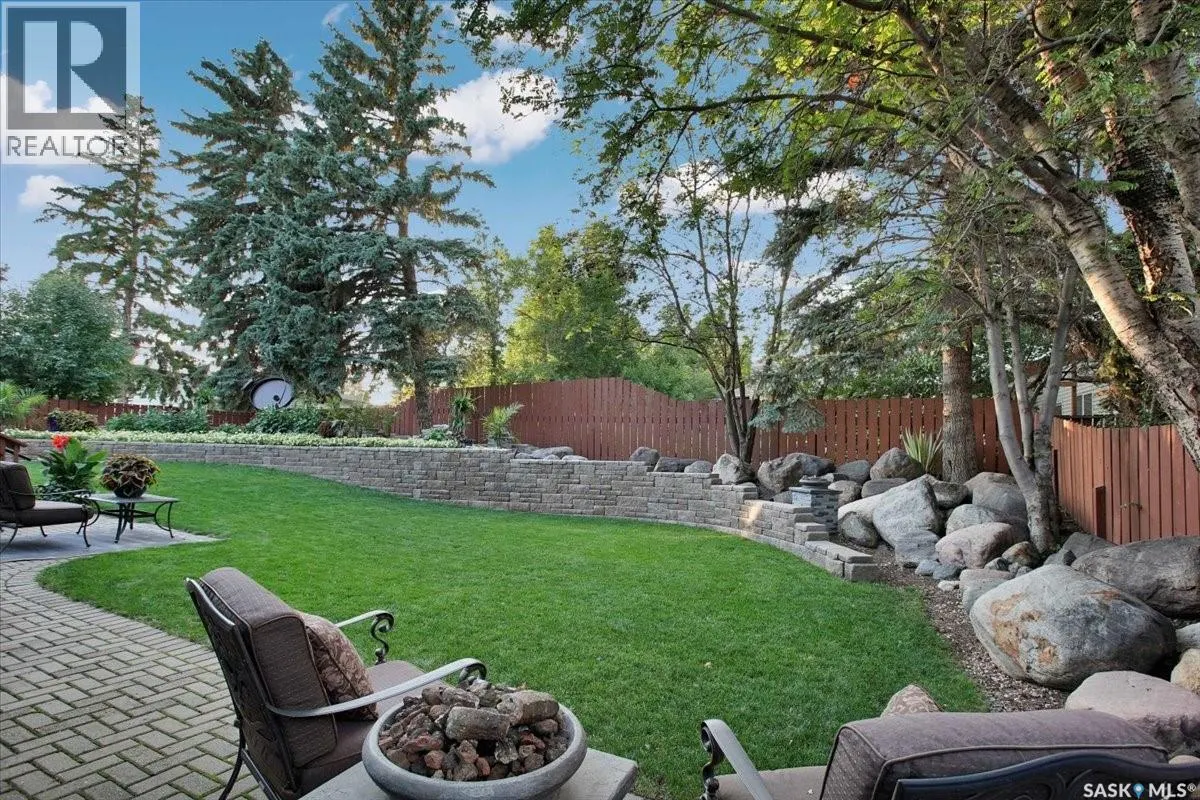 30 Capilano DRIVE