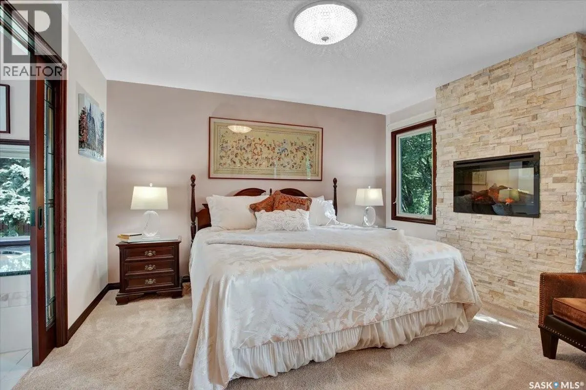 30 Capilano DRIVE