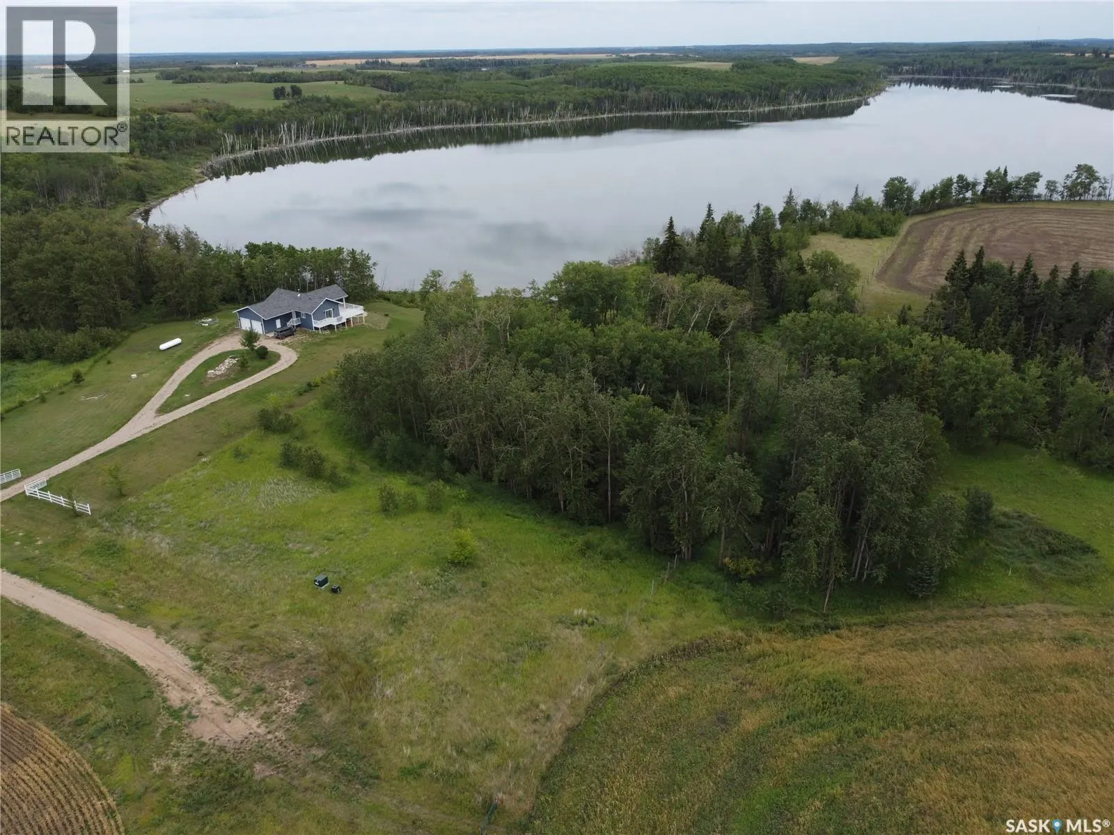 128 Crescent Bay ROAD