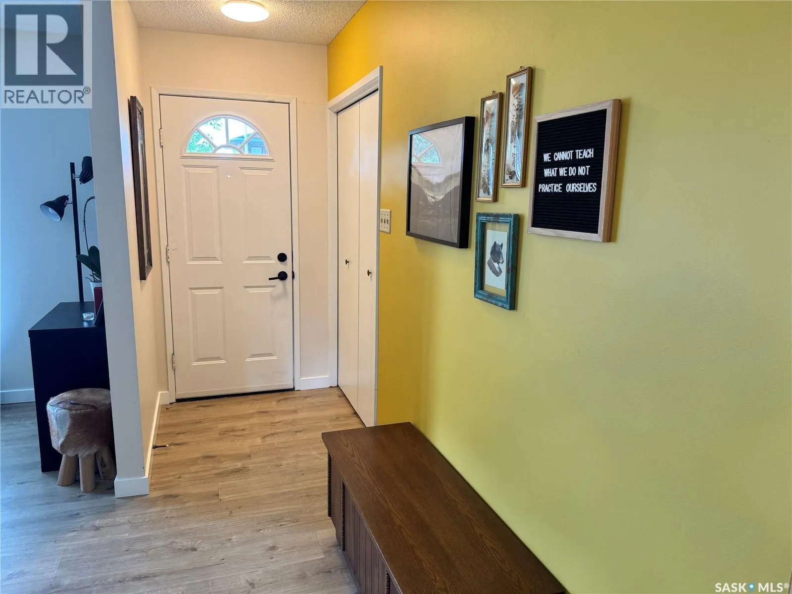 233 Assiniboine DRIVE