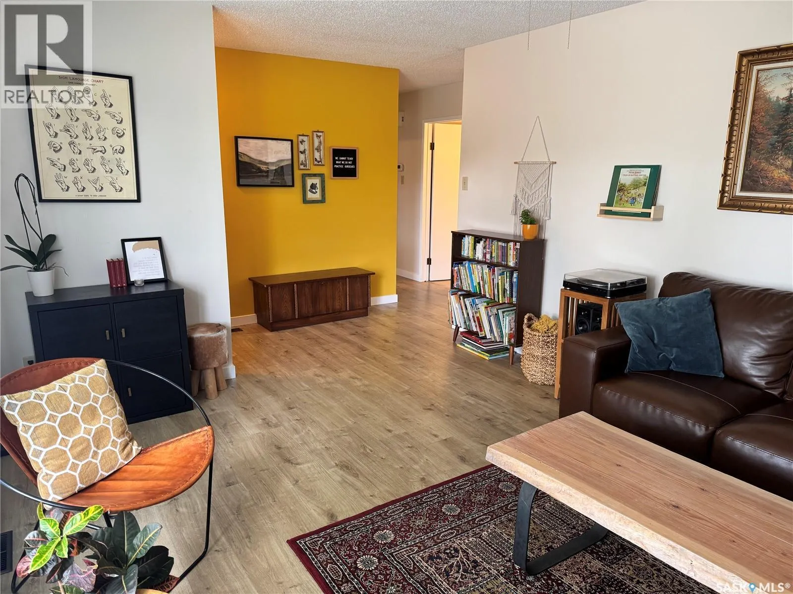 233 Assiniboine DRIVE