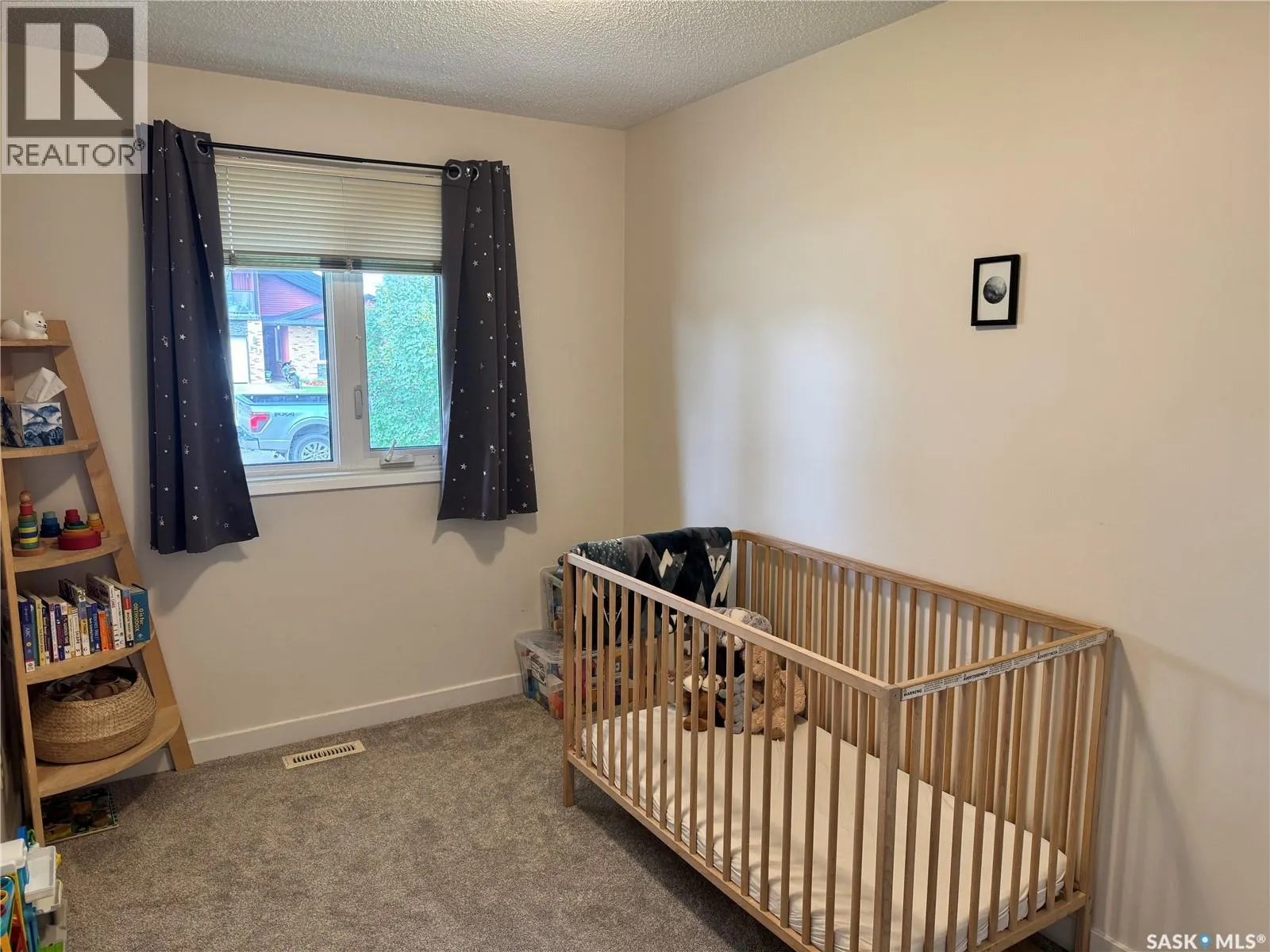 233 Assiniboine DRIVE
