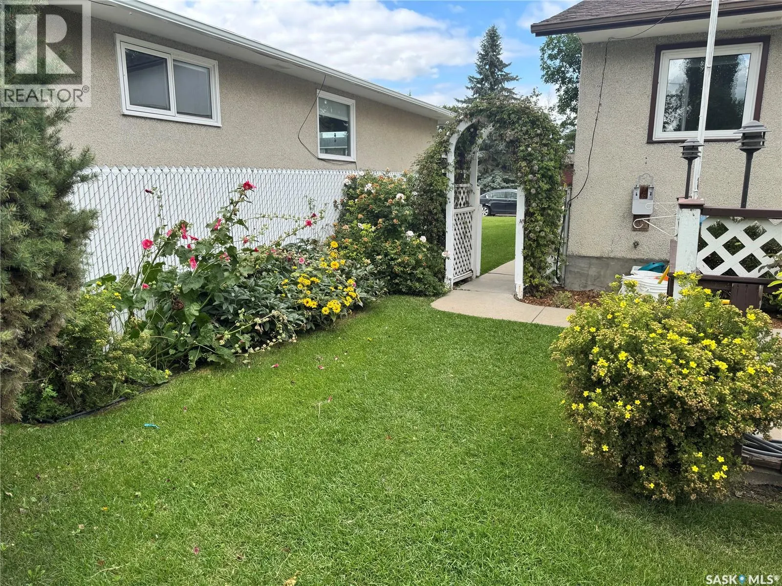 233 Assiniboine DRIVE