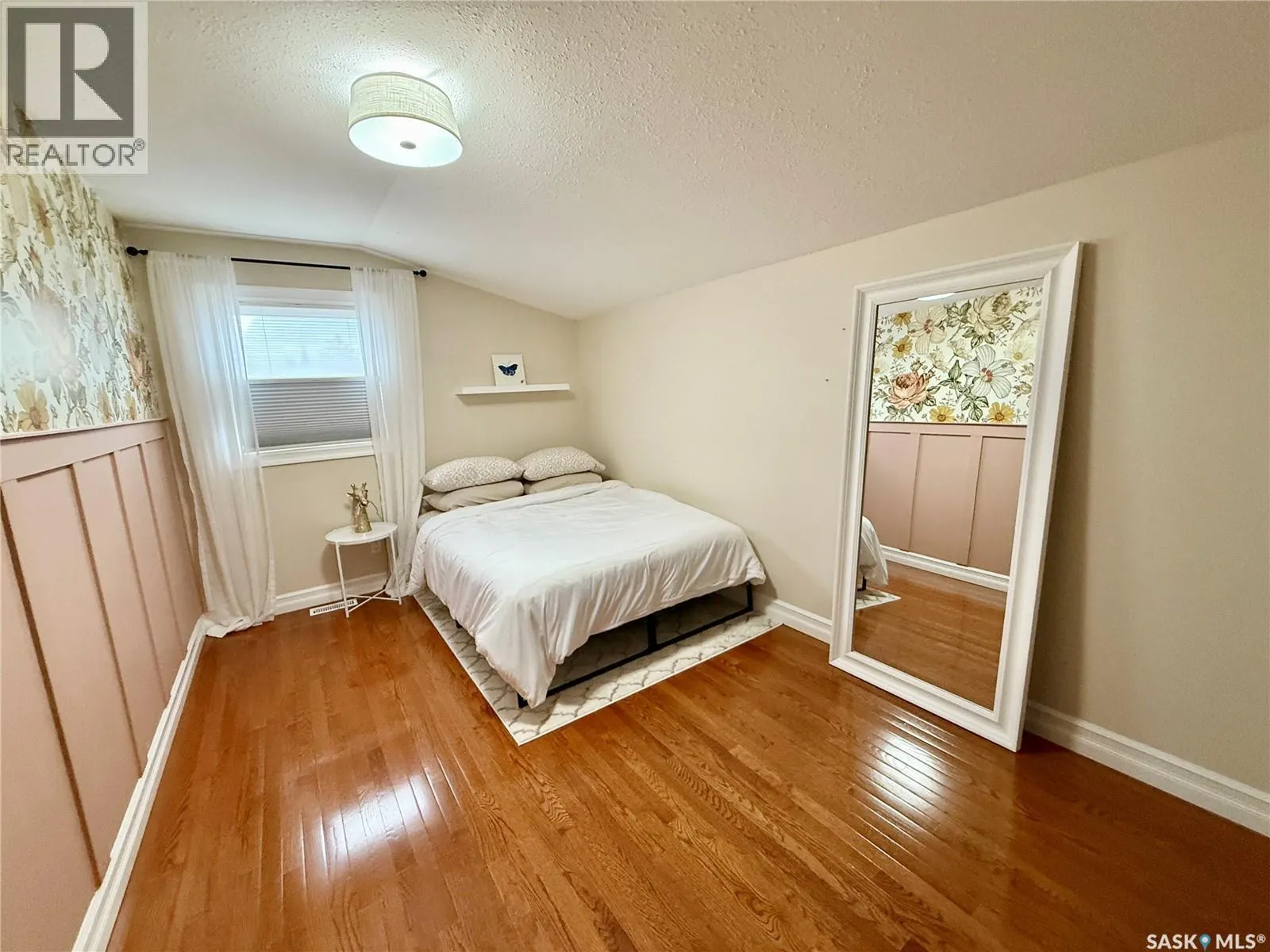 2523 Cardinal CRESCENT