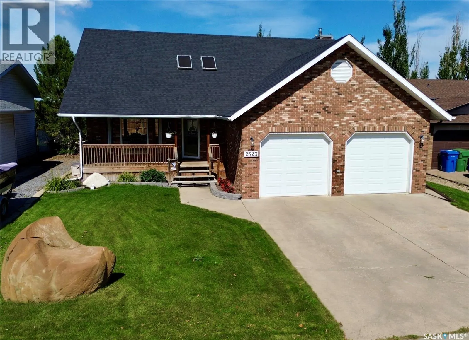 2523 Cardinal CRESCENT