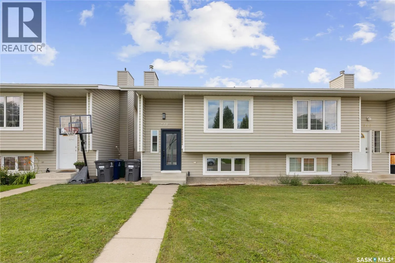 210 Hedley STREET