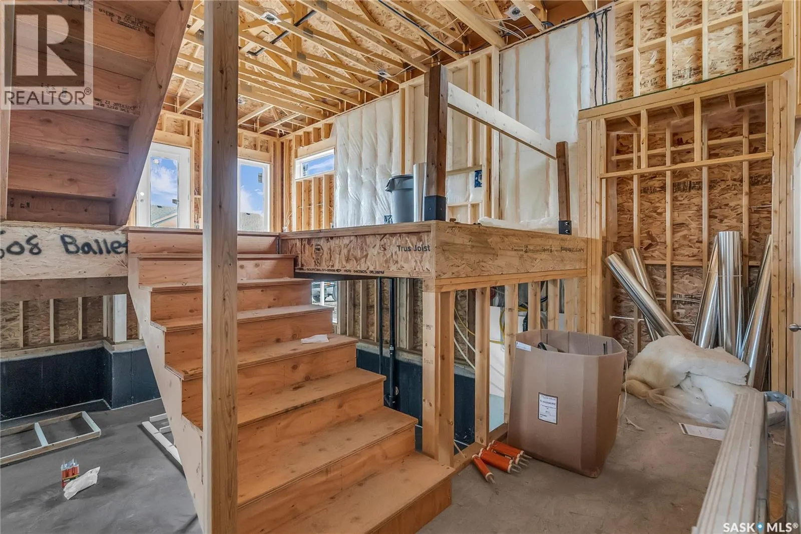 608 Ballesteros CRESCENT