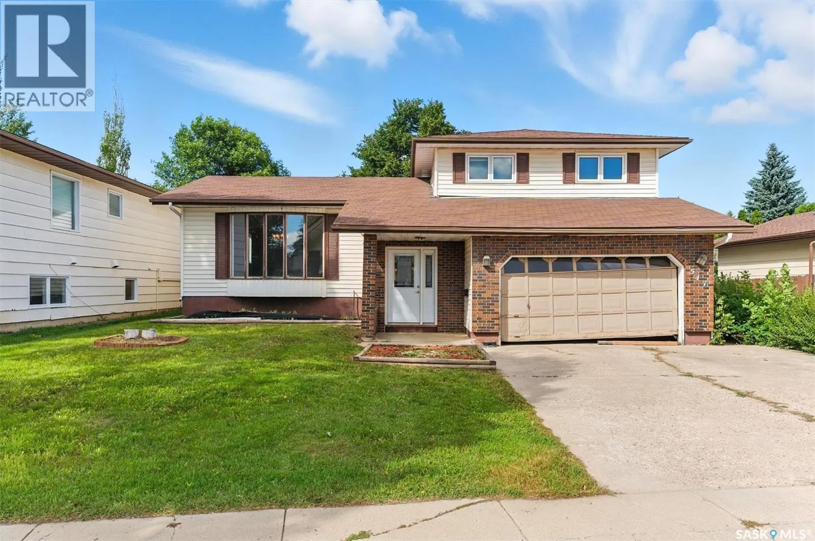 547 Sebestyen CRESCENT