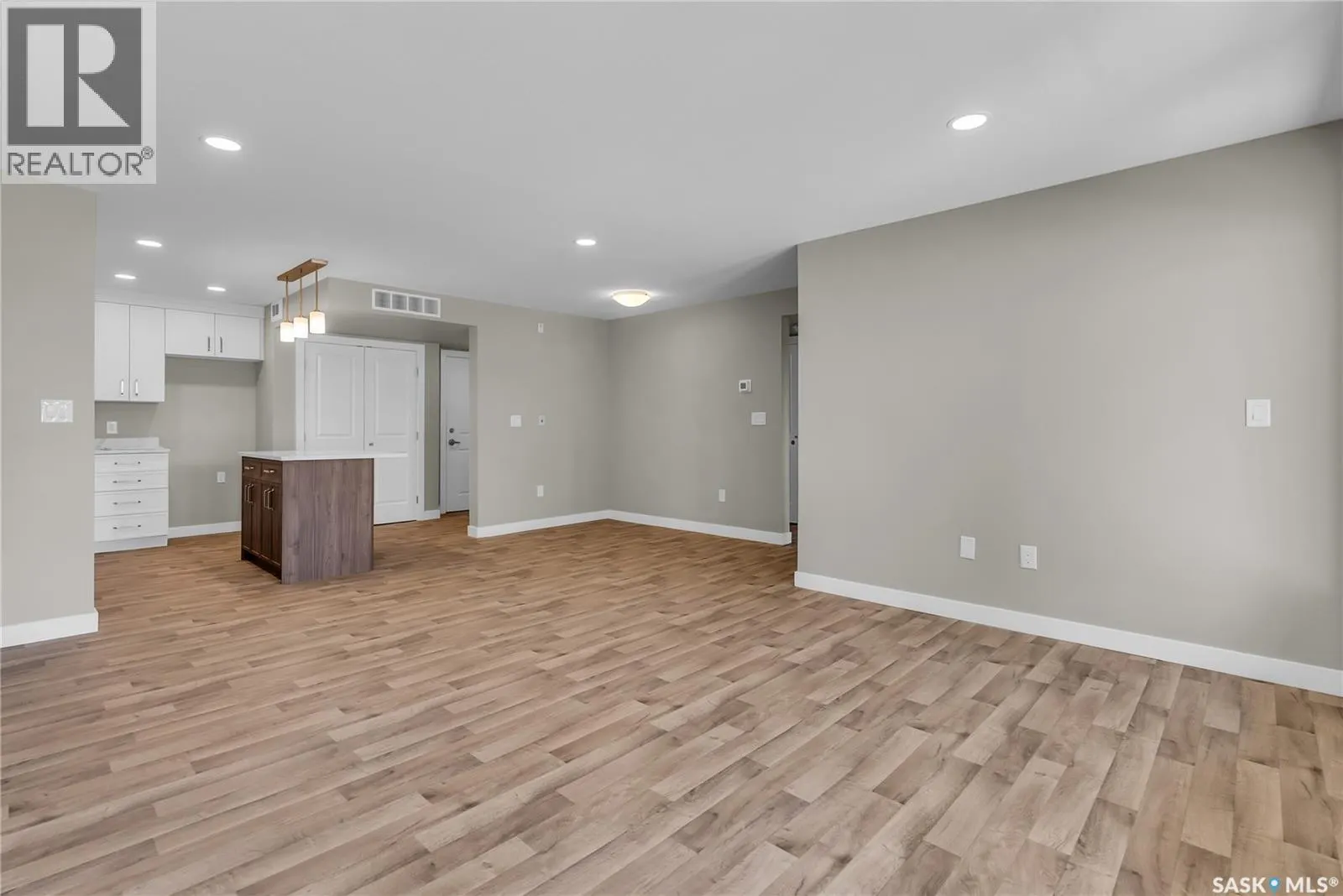 105 318 108th STREET