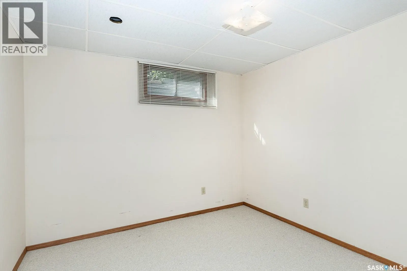 634 Nesslin CRESCENT