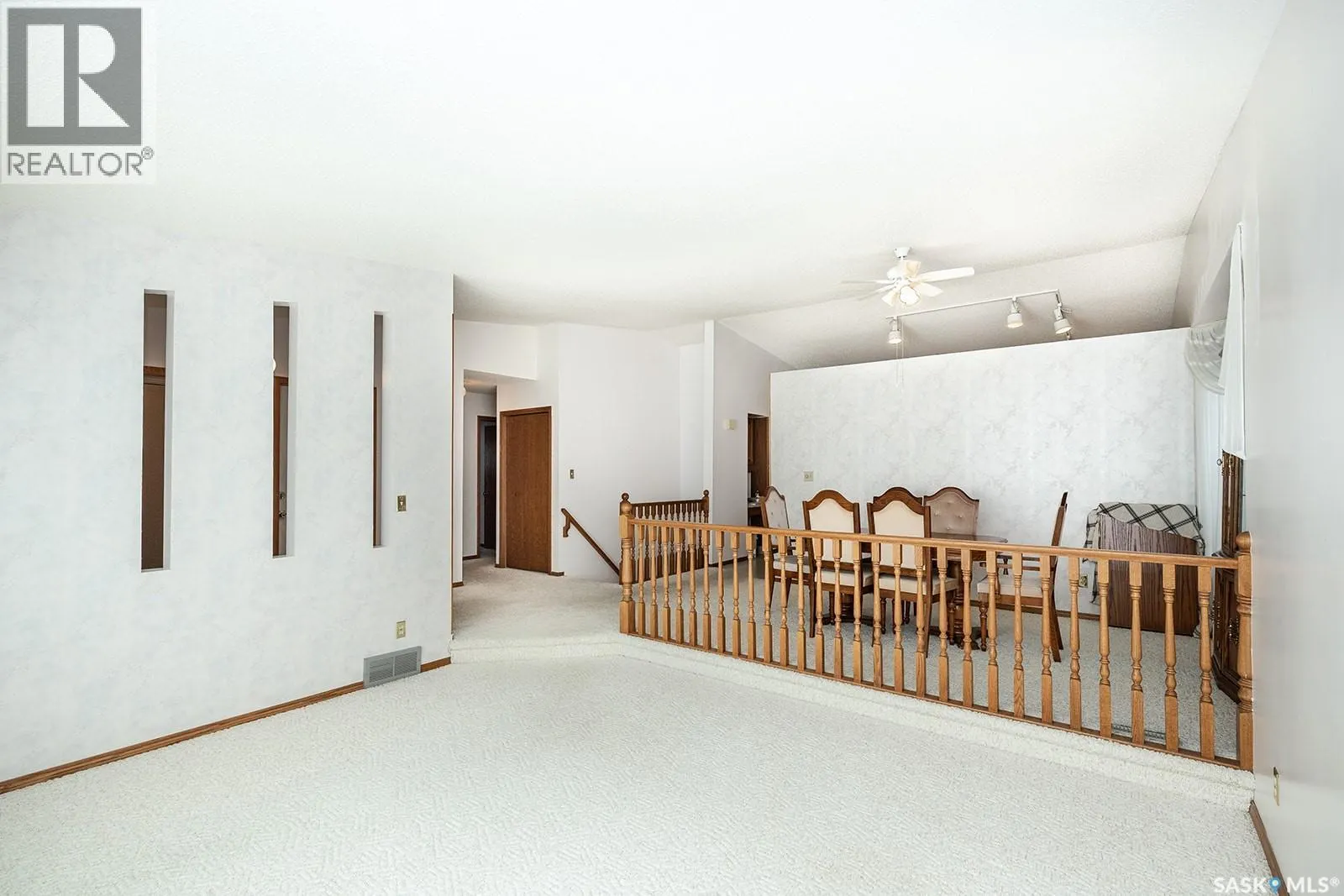 634 Nesslin CRESCENT