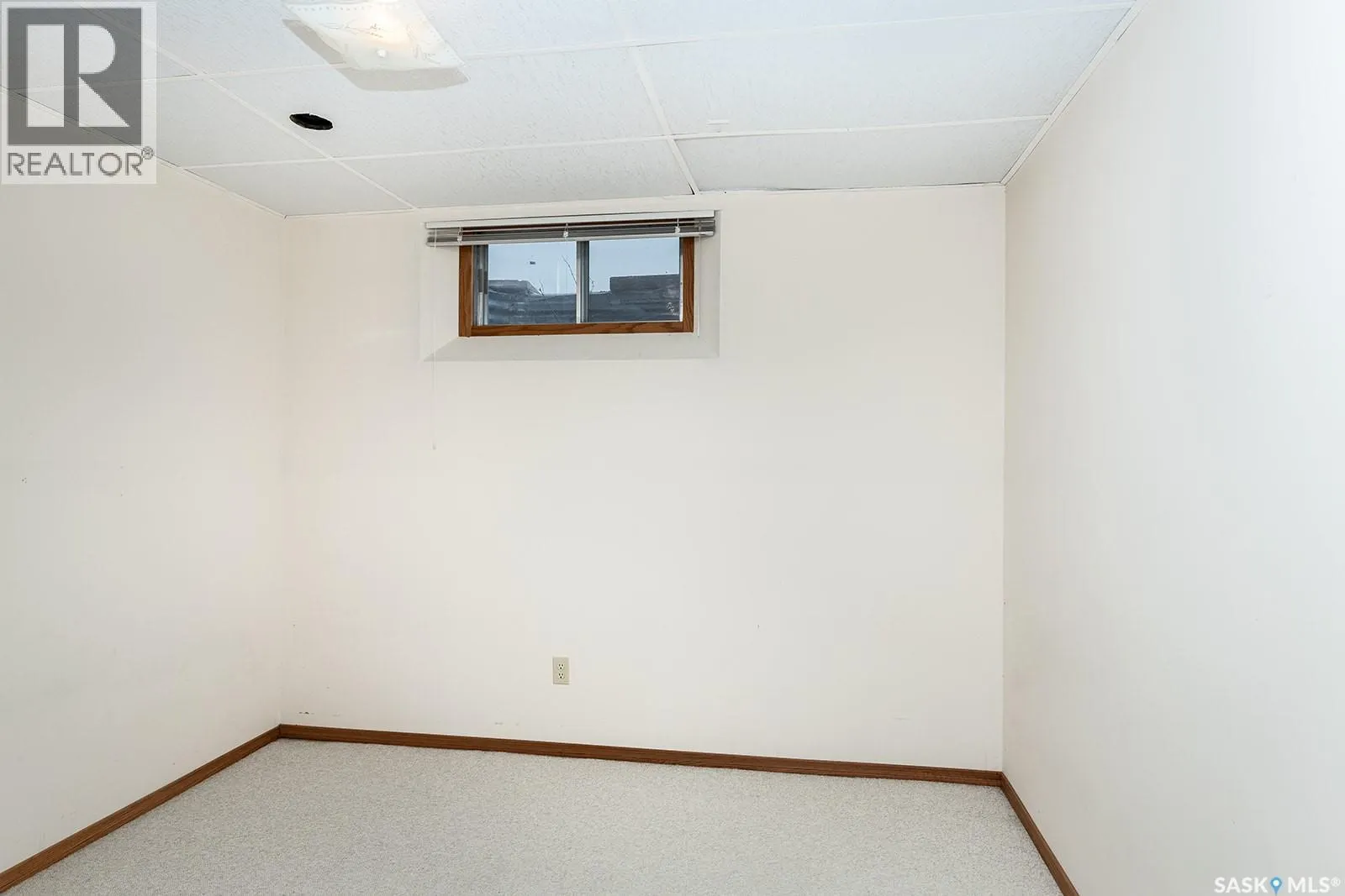 634 Nesslin CRESCENT