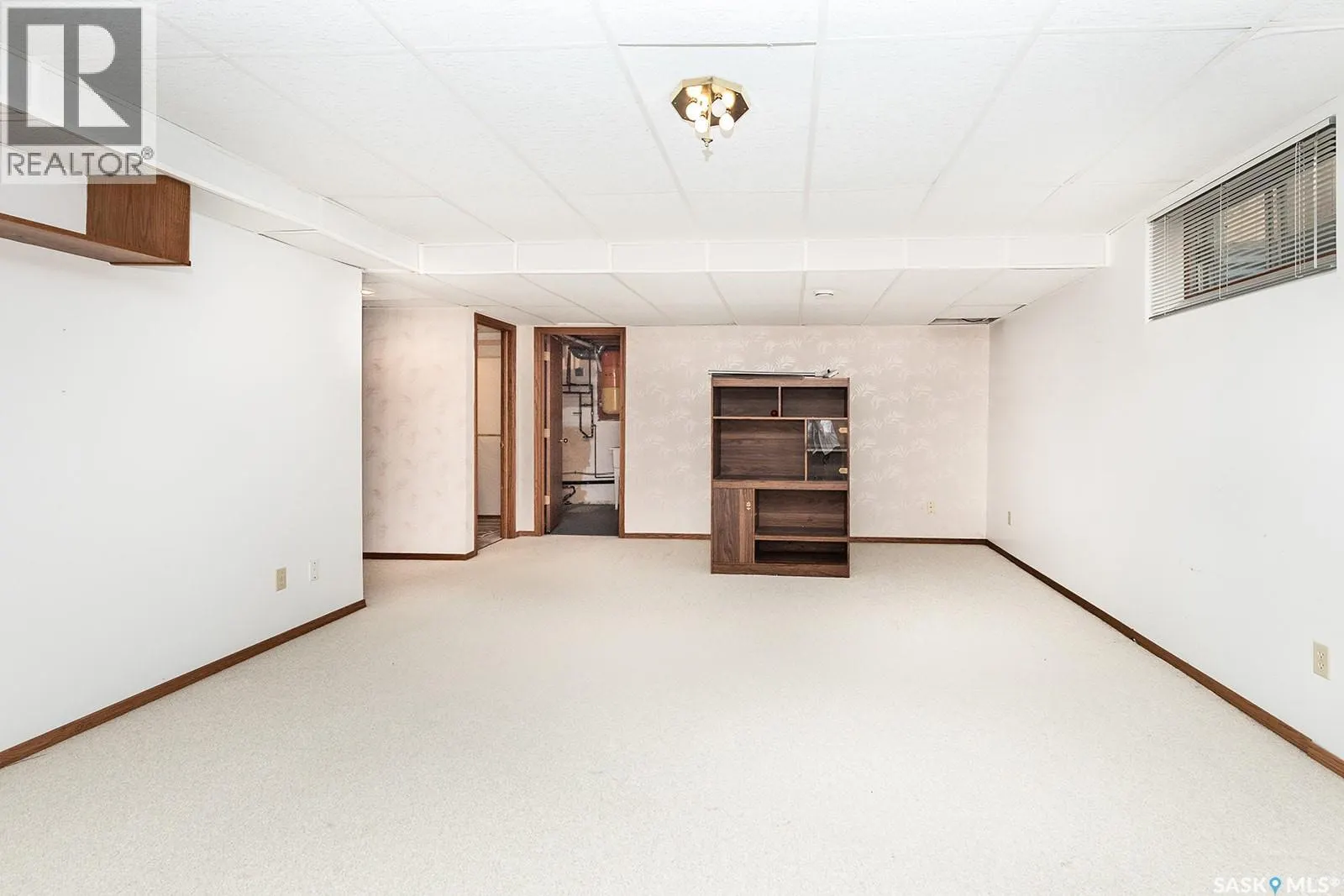 634 Nesslin CRESCENT