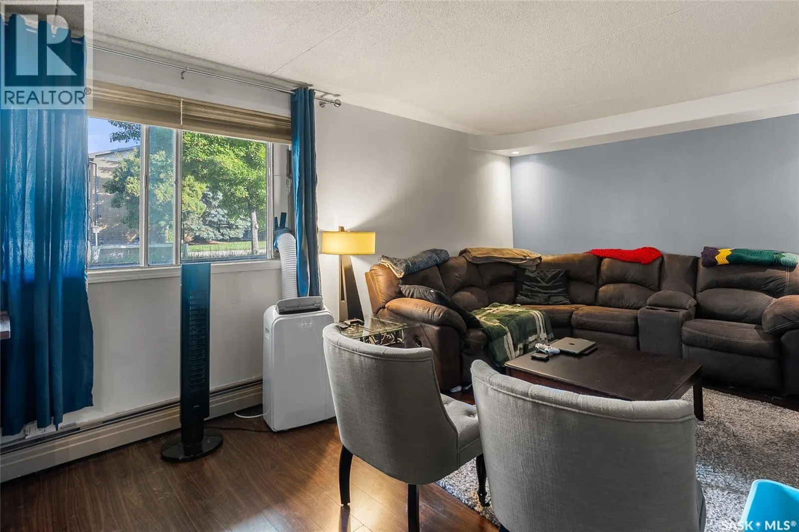 11 20 Assiniboine DRIVE