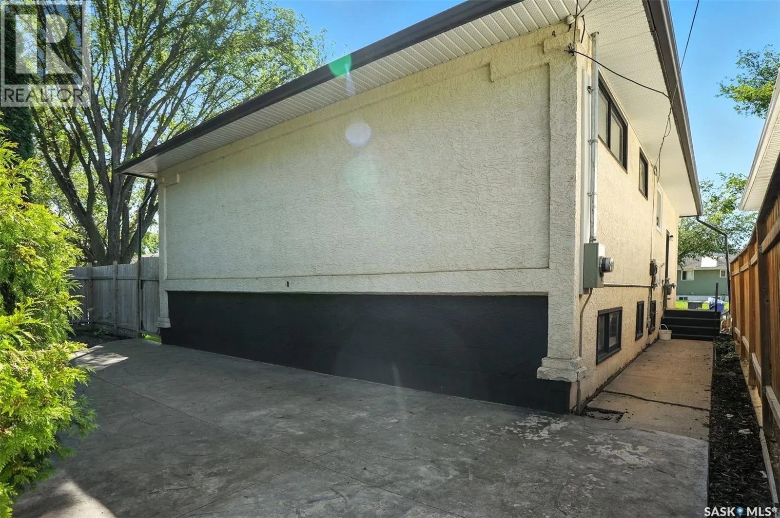 2616 20th STREET W