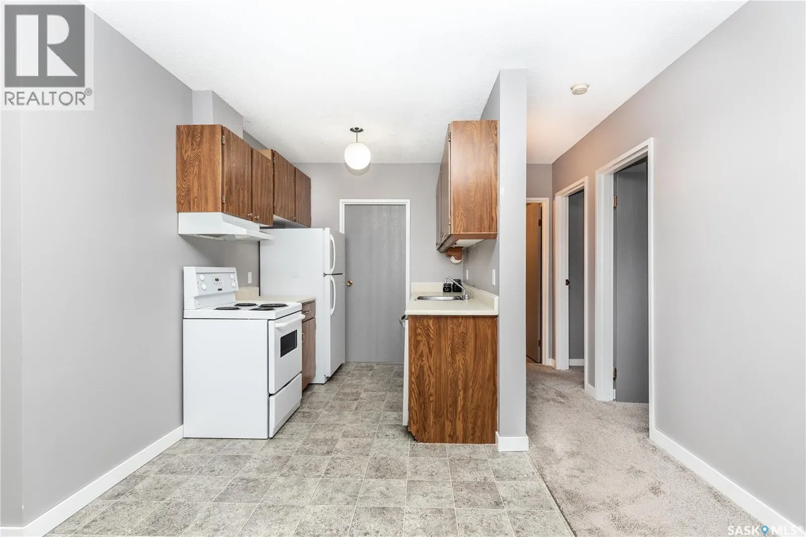 307 415 Tait COURT