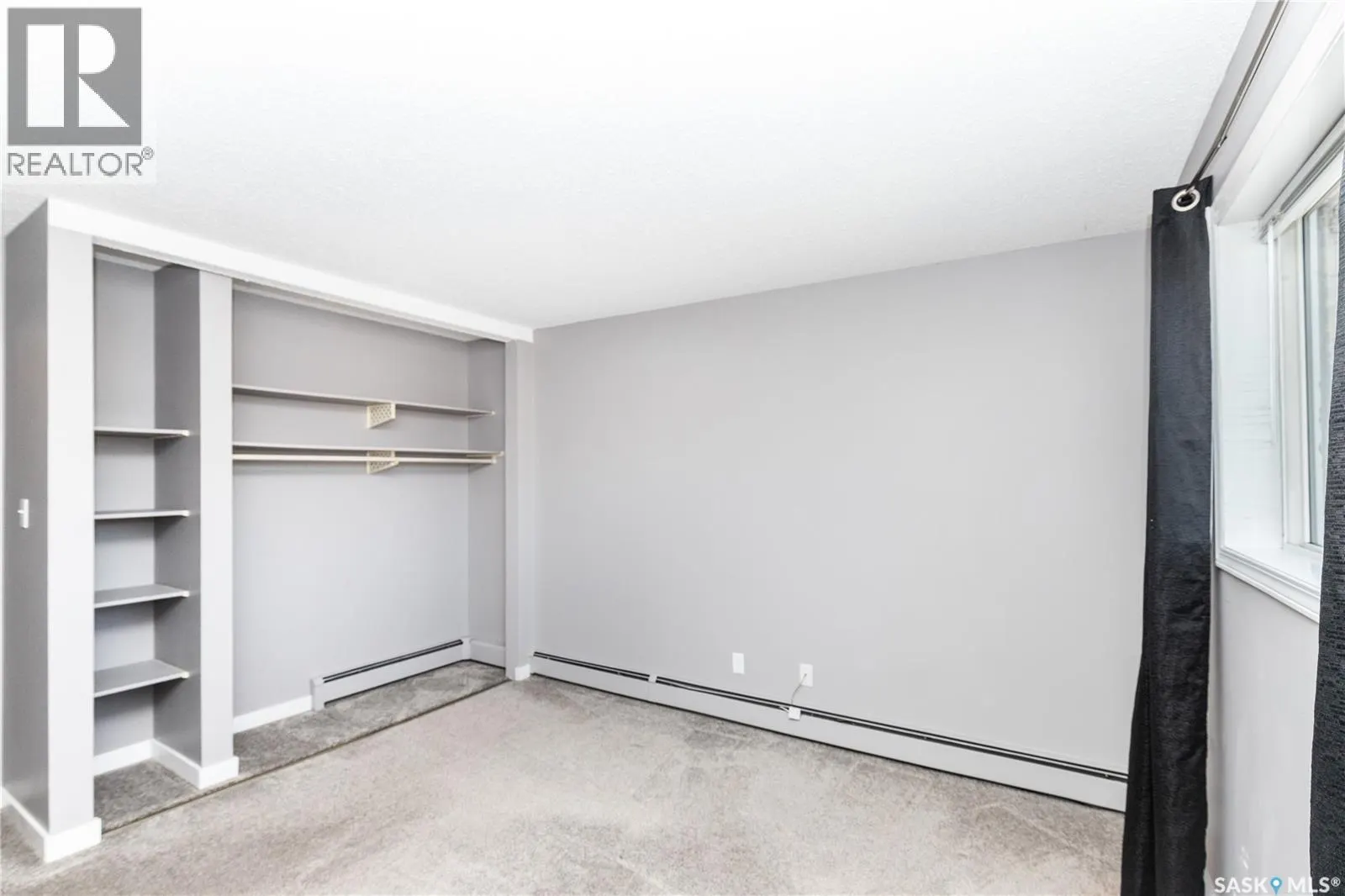 307 415 Tait COURT