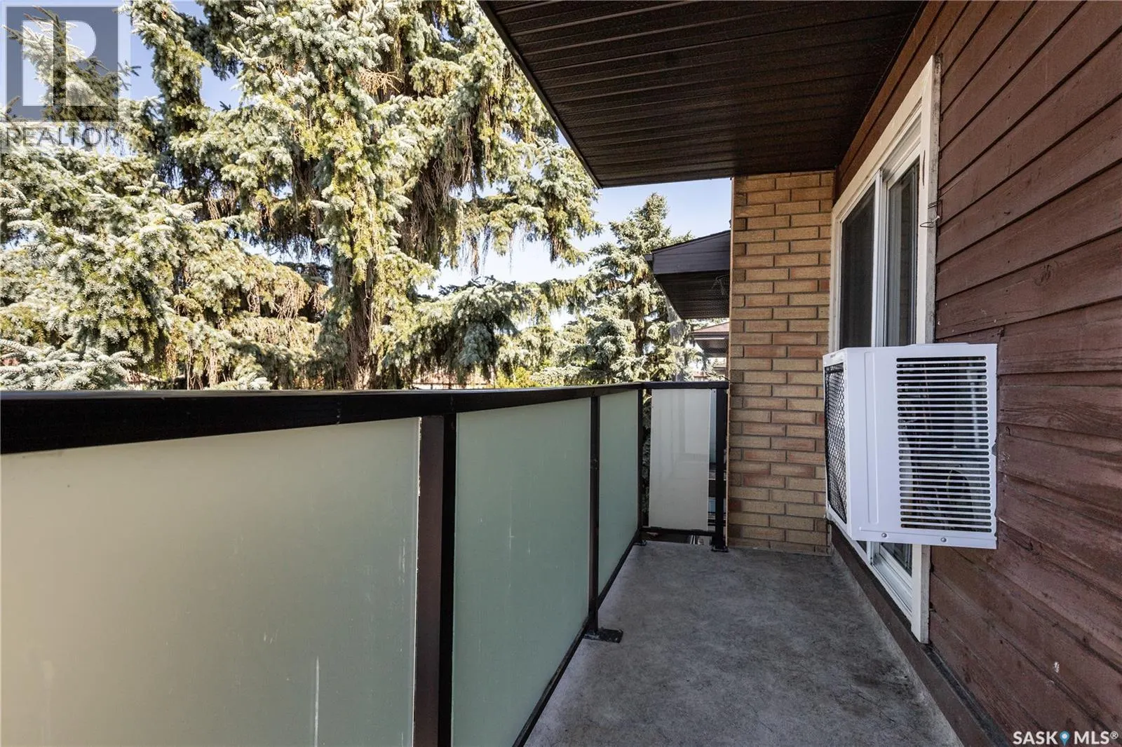 307 415 Tait COURT