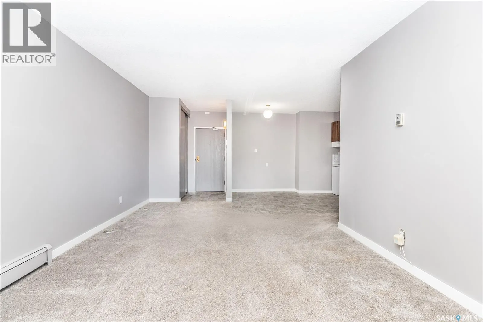 307 415 Tait COURT