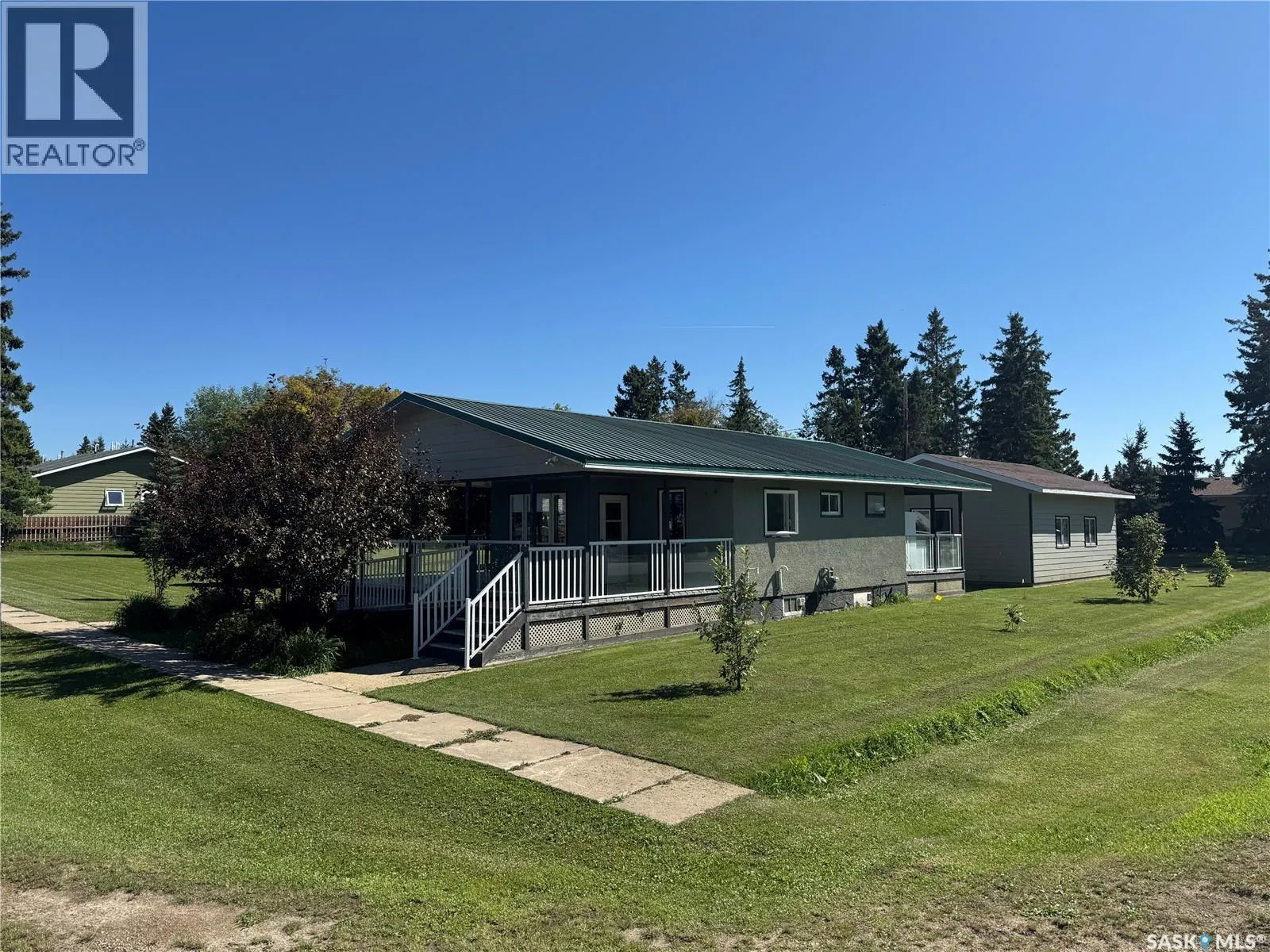 217 Railway AVENUE