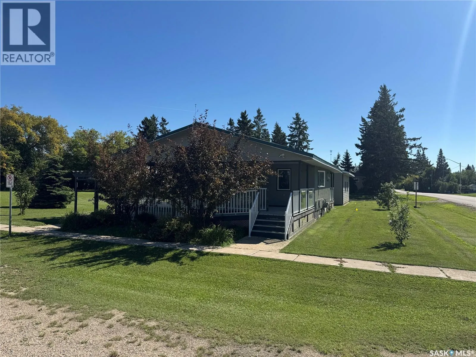 217 Railway AVENUE