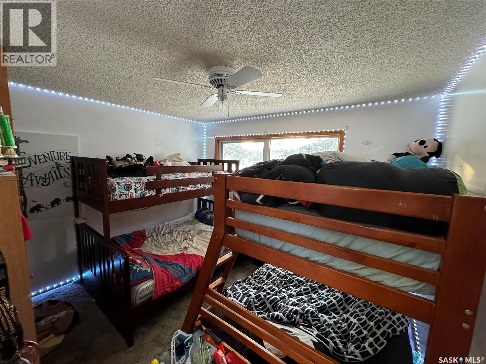 Acreage near white cap