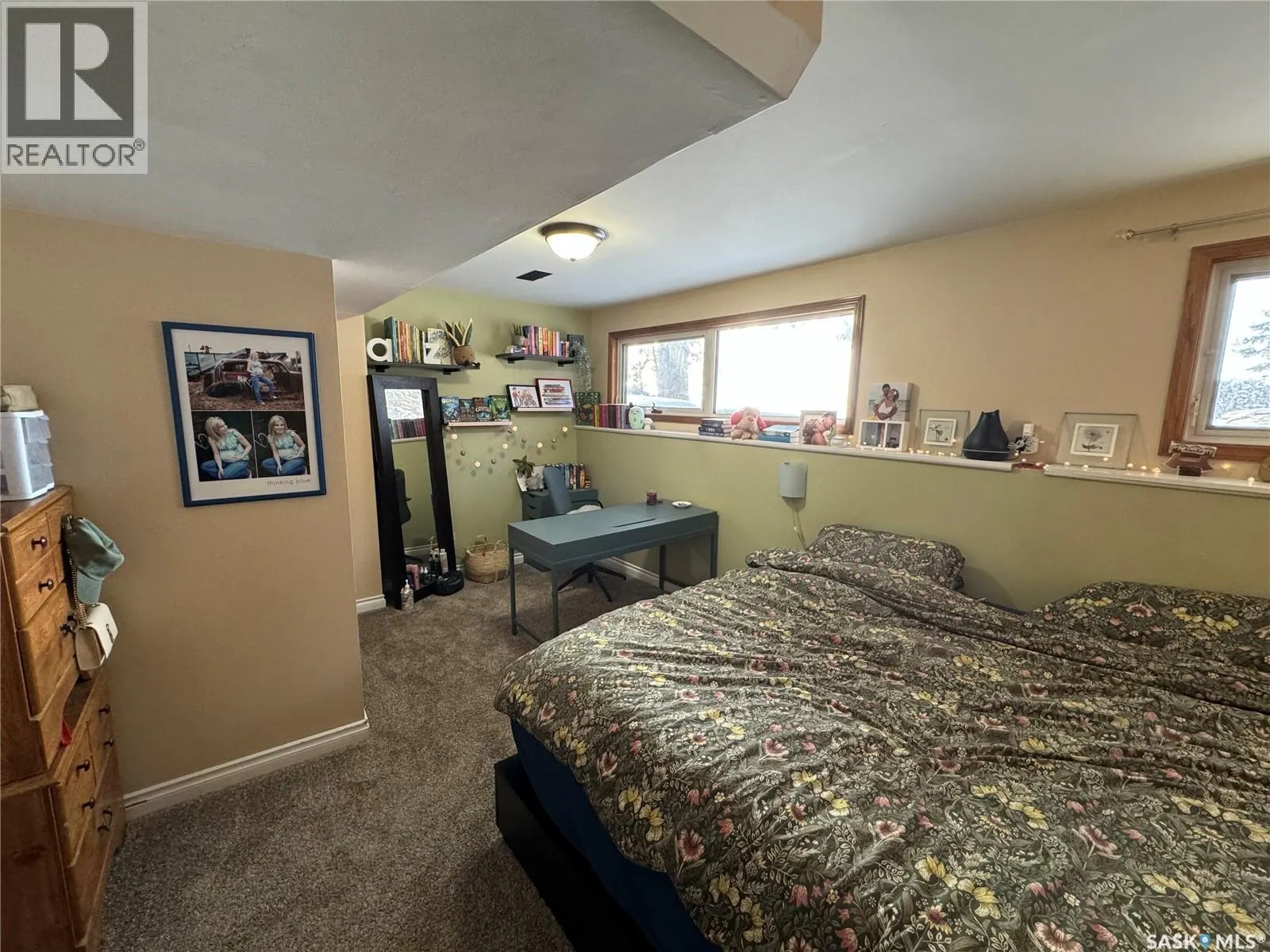 Acreage near white cap