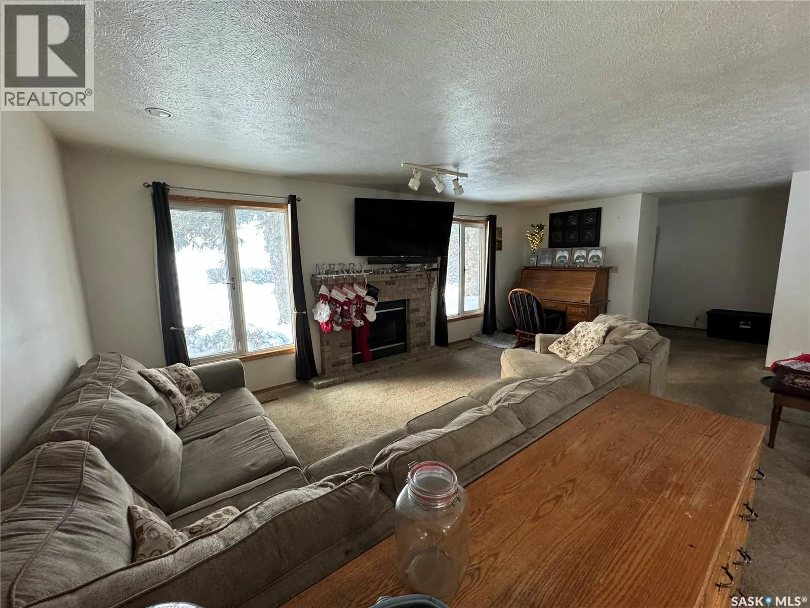 Acreage near white cap