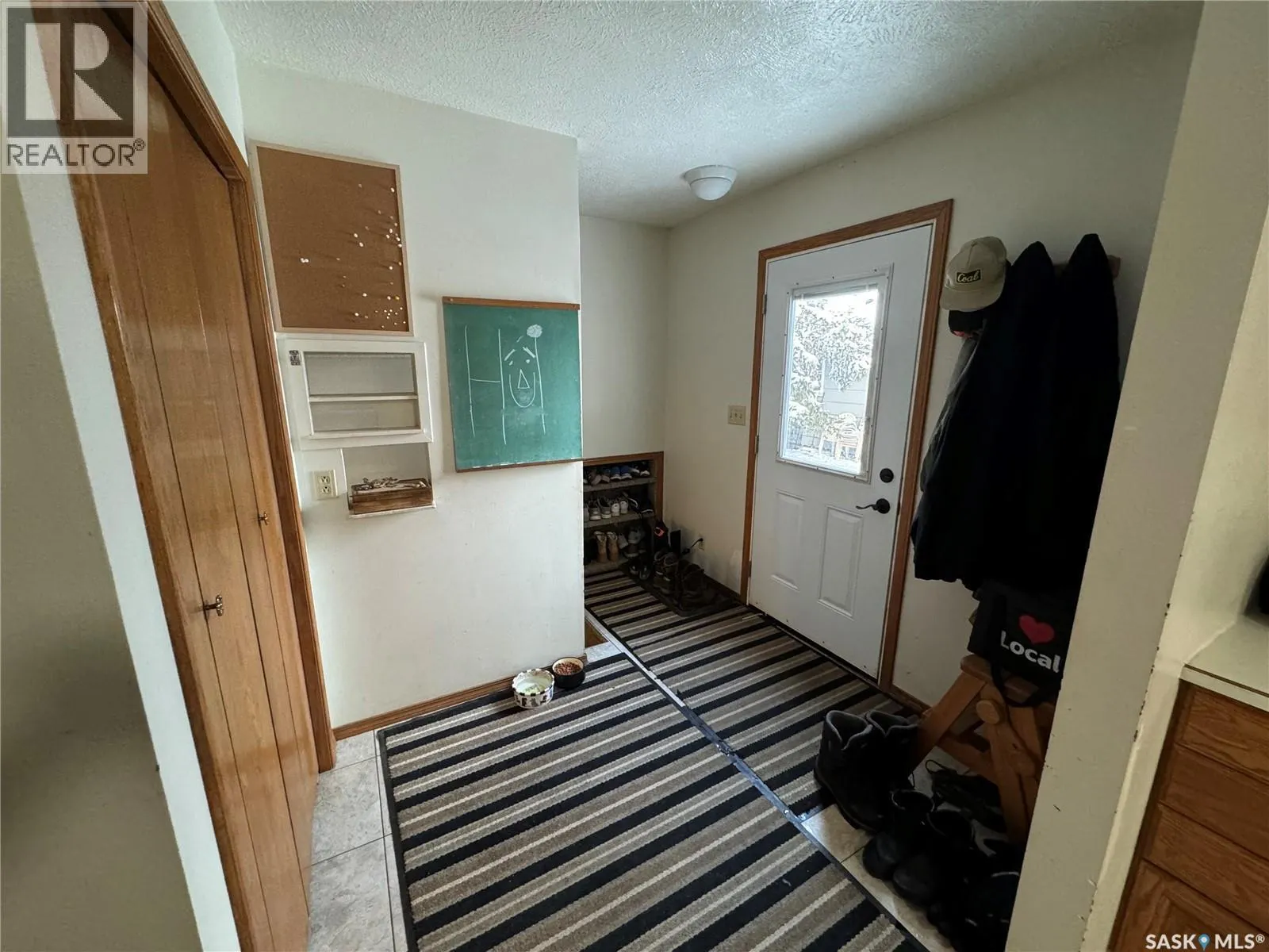 Acreage near white cap