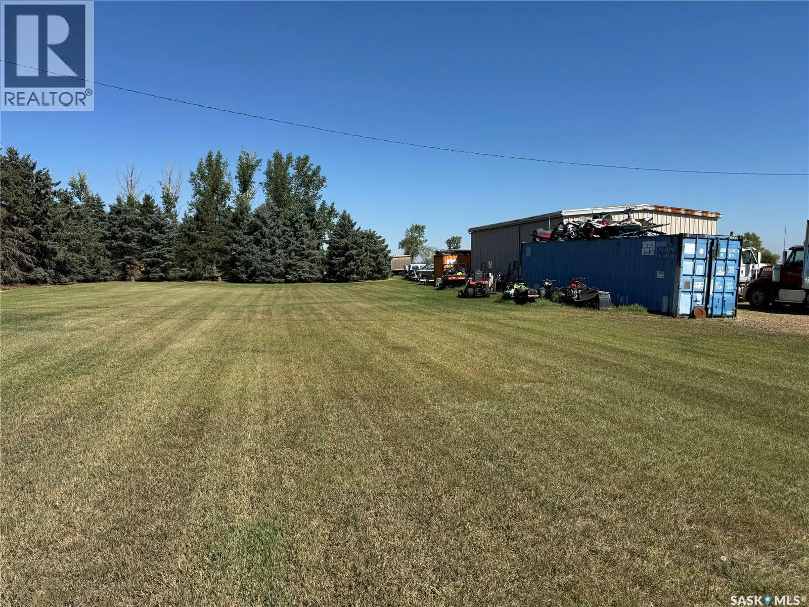 Acreage near white cap