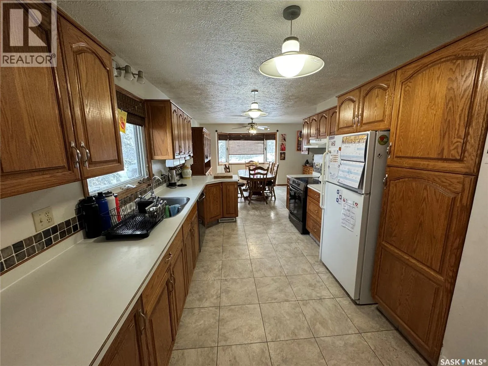 Acreage near white cap