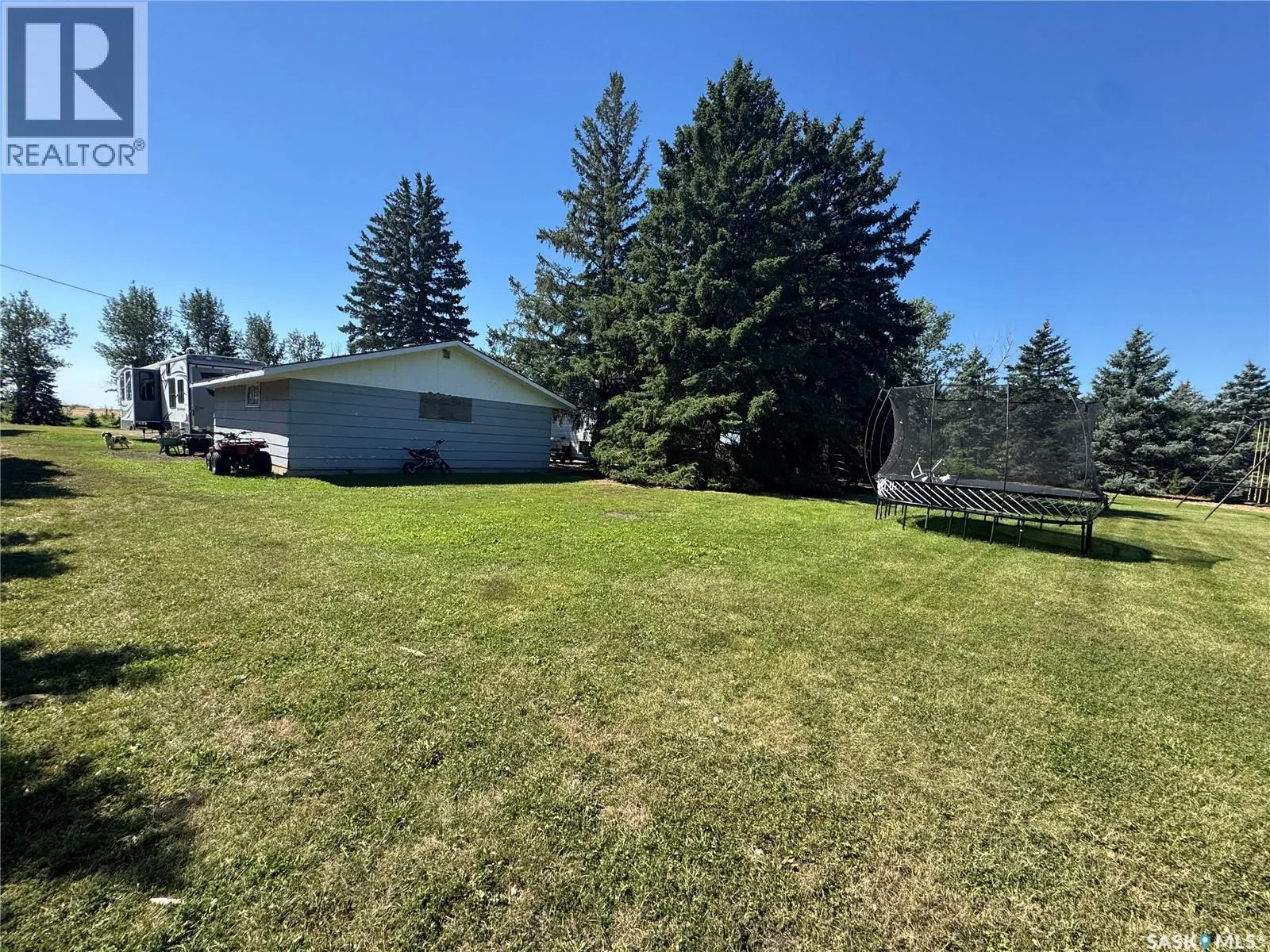 Acreage near white cap