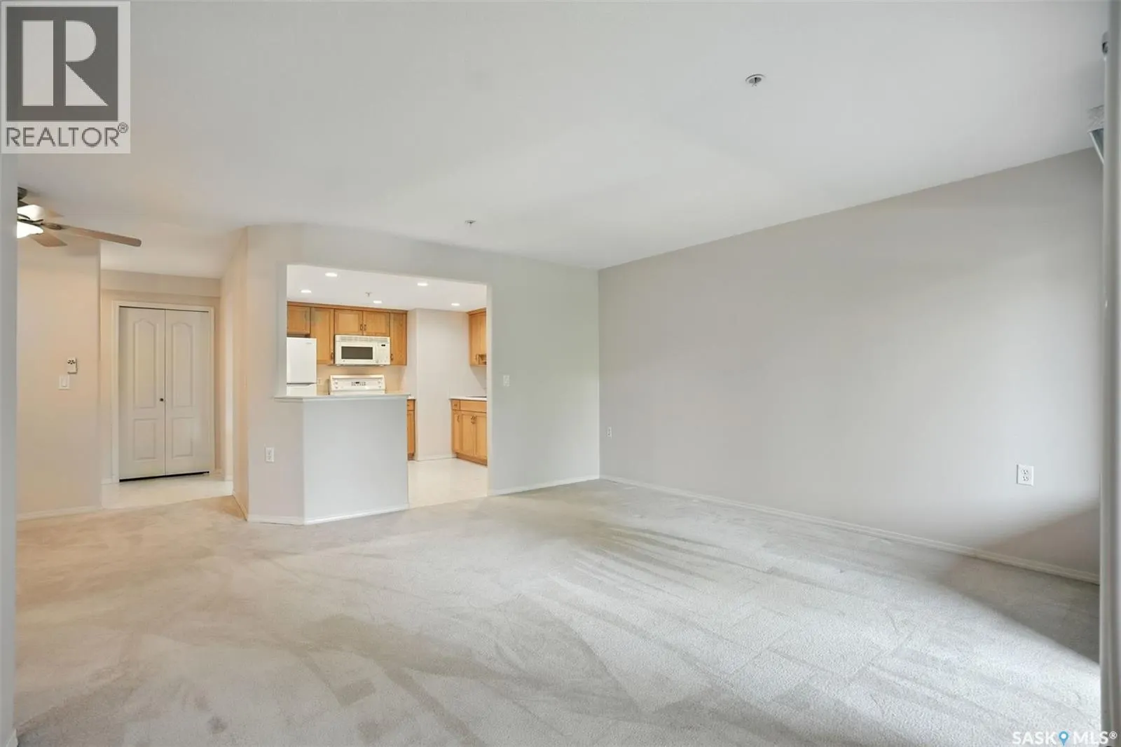 208 1622 Acadia DRIVE