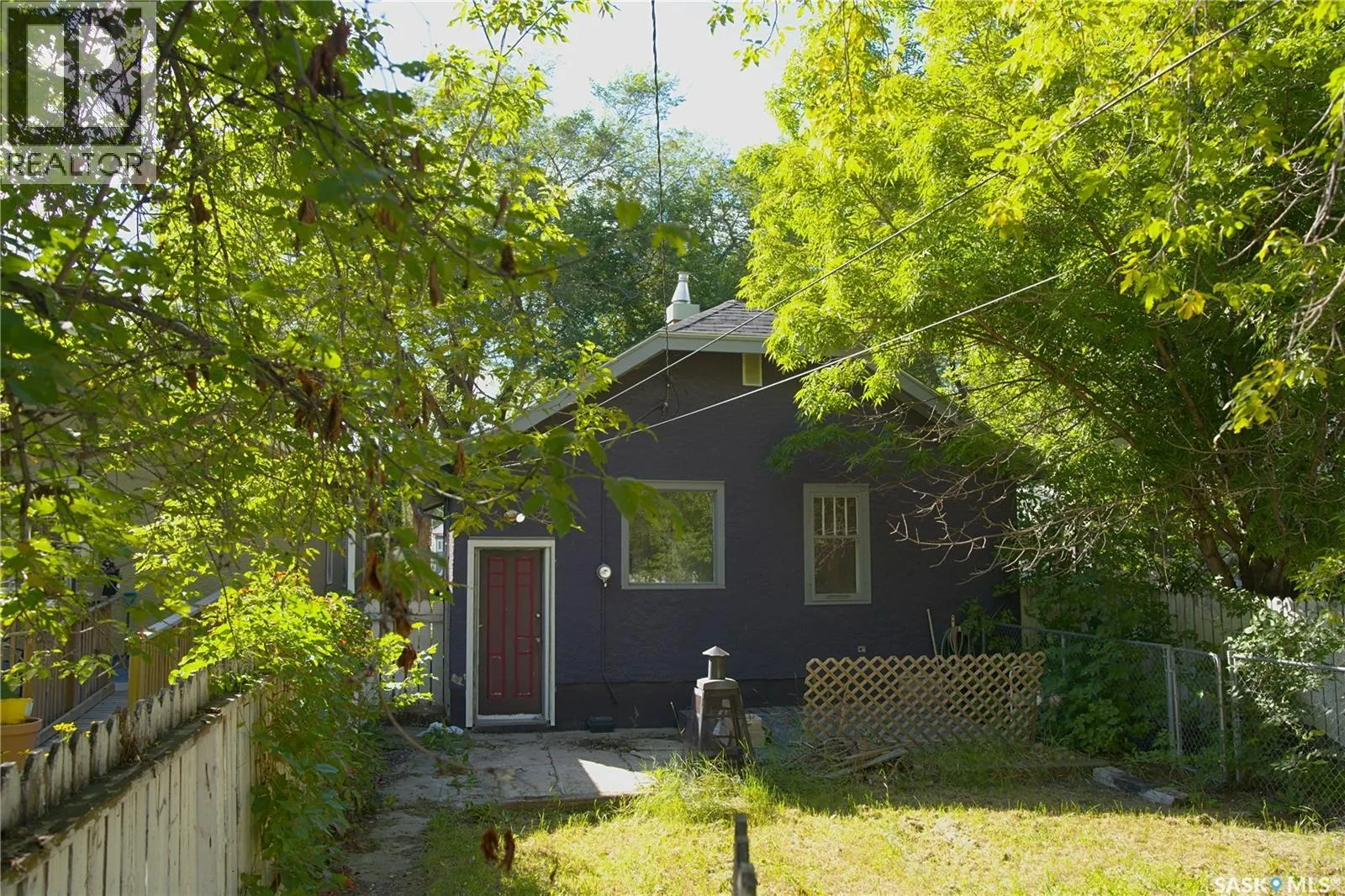1114 C AVENUE N