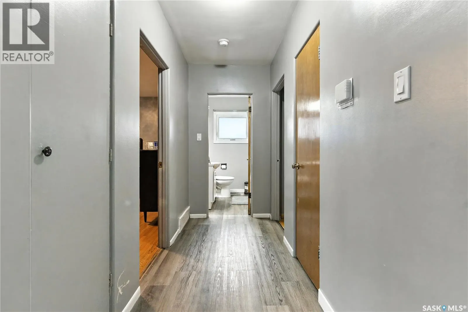 1426 10th STREET E