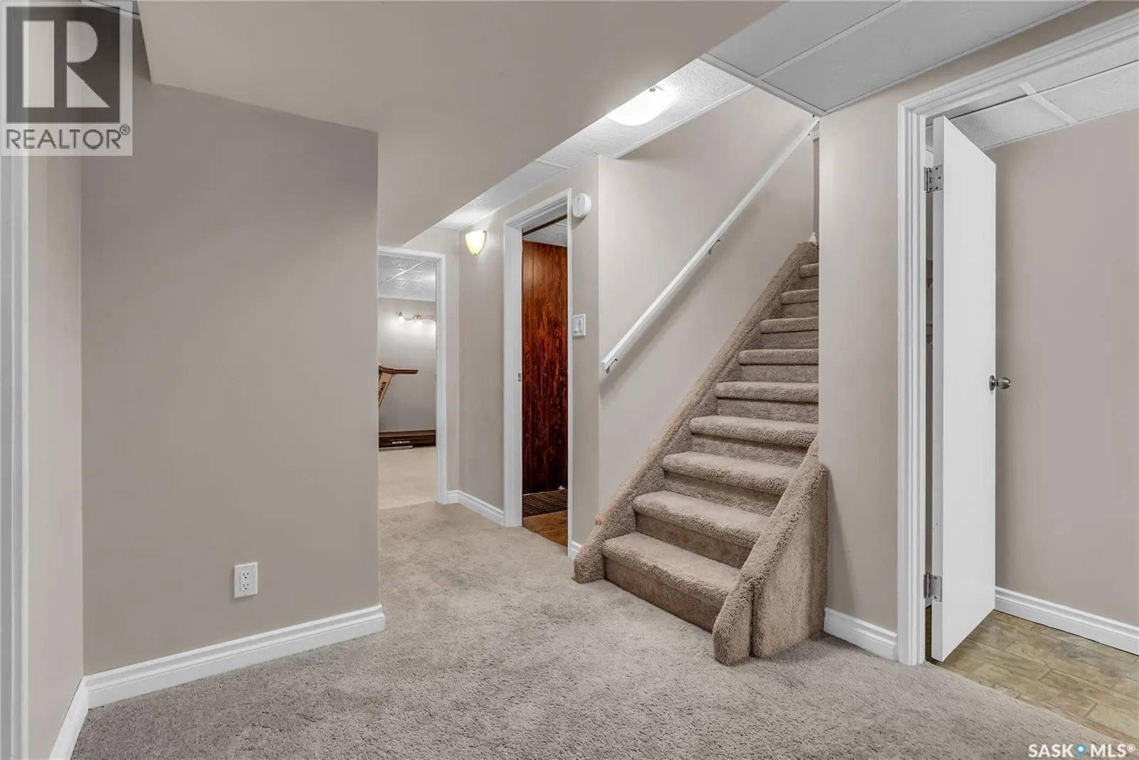 78 Patterson CRESCENT