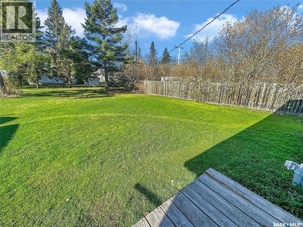 121 Allan AVENUE